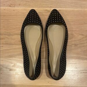 Gold stud black pointy toe flats, size 8